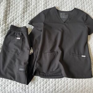 FIGS scrub set!!!